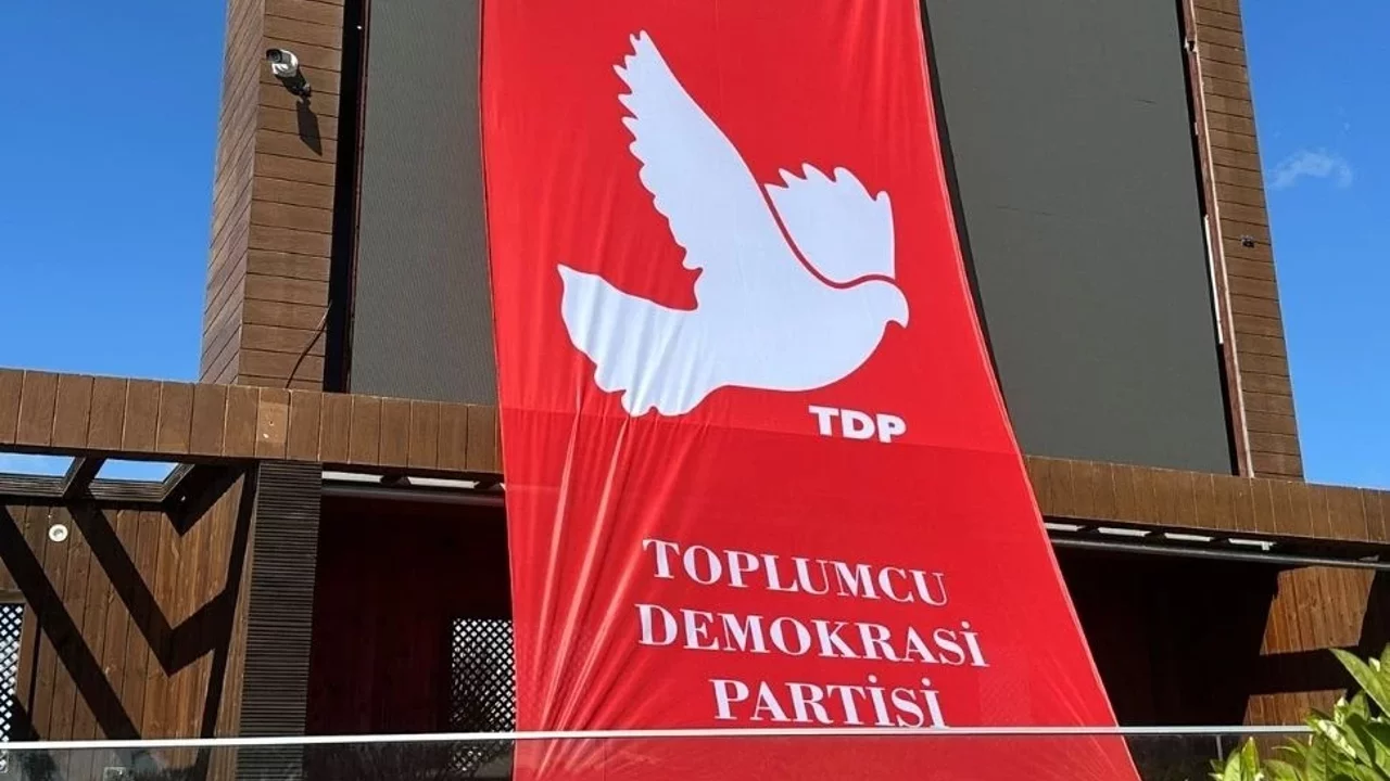TDP Bayrağı - Toplumcu Demokrasi Partisi